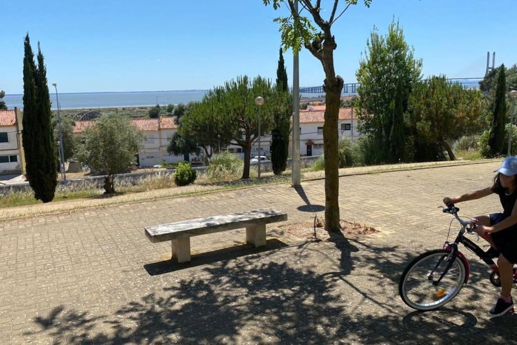 Quarto Duplo Parque Tejo, Com Wc Bobadela Exterior foto
